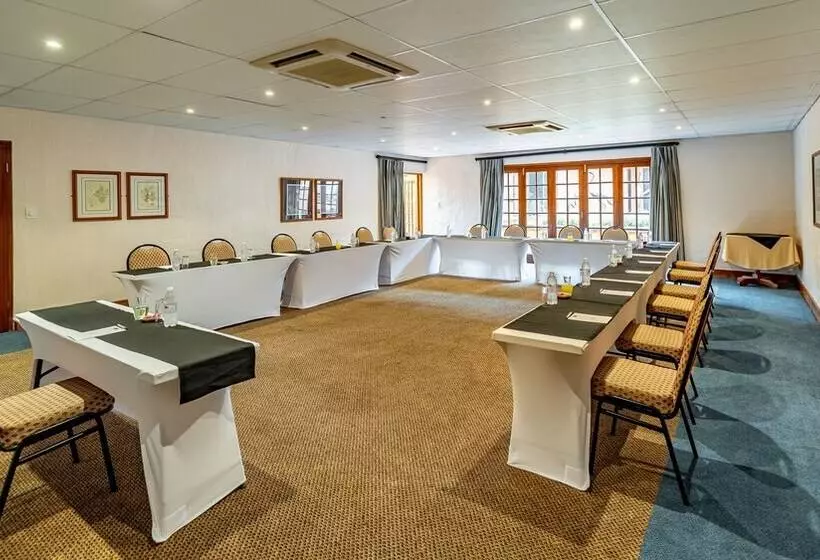 African Sky Hotels   Pine Lake Inn