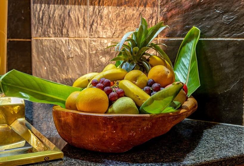 African Sky Hotels   Pine Lake Inn