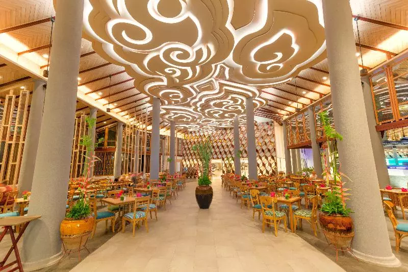 Diamond Cliff Resort & Spa   Sha Extra Plus