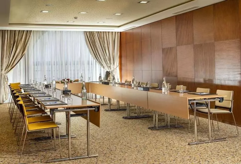 هتل Occidental Sfax Centre