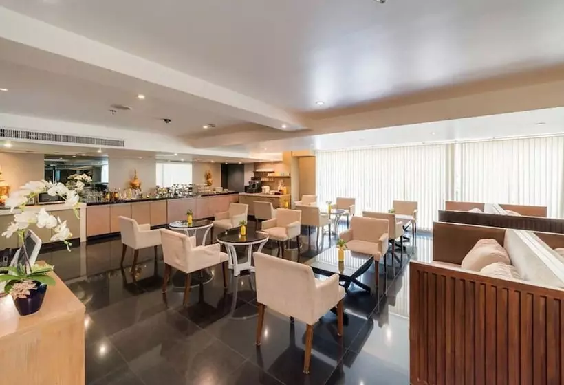 ホテル Furama Silom Bangkok