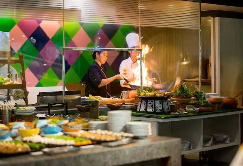 ホテル Furama Silom Bangkok