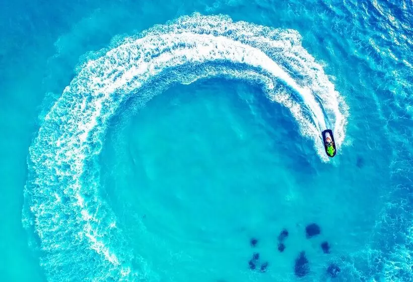 ホテル Intercontinental Al Jubail Resort