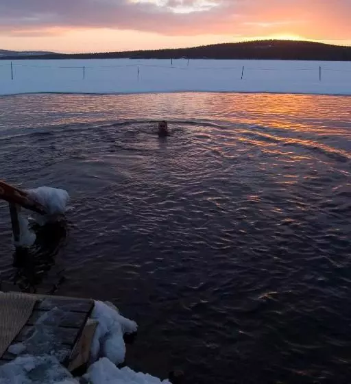 هتل Jeris Lakeside Resort