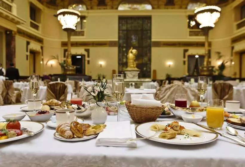 هتل Metropol  Moscow