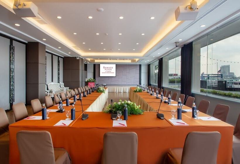 هتل Ramada Plaza By Wyndham Bangkok Menam Riverside
