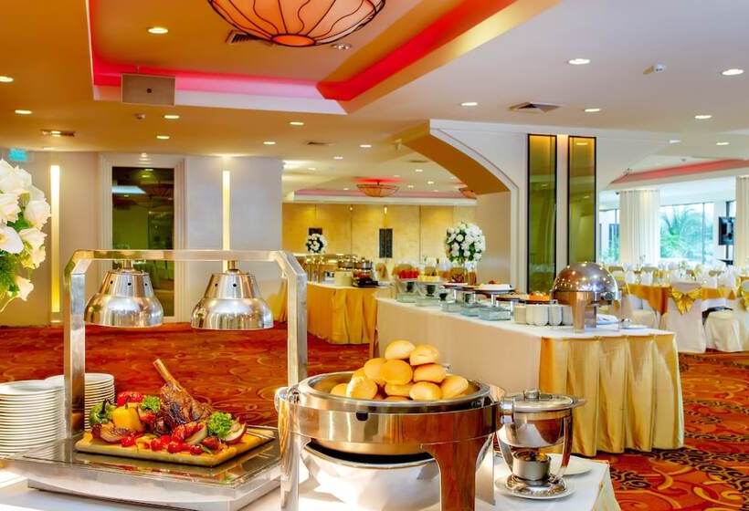 هتل Ramada Plaza By Wyndham Bangkok Menam Riverside