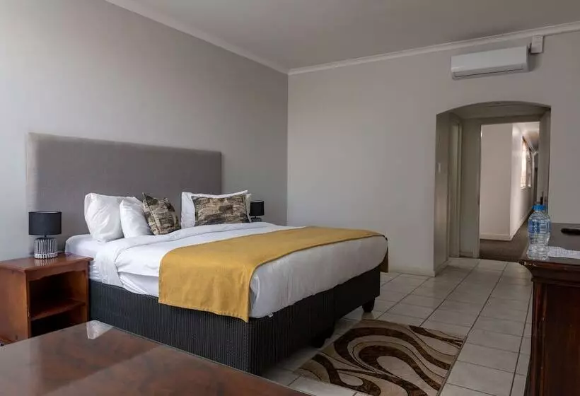 Hotel Riviera On Vaal Resort