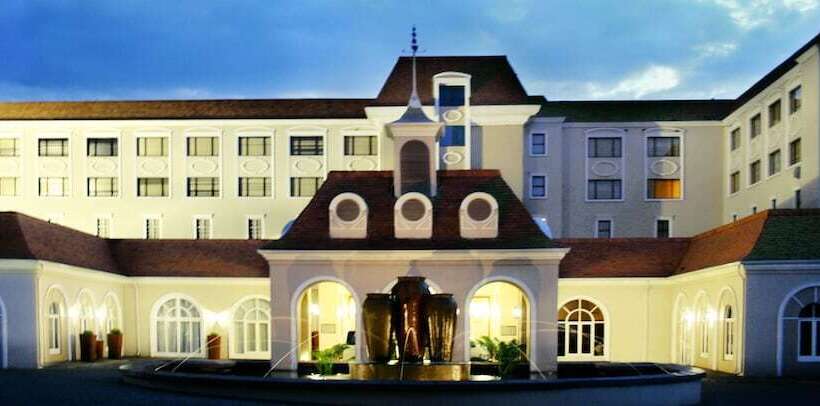 בית מלון כפרי Riviera On Vaal Resort