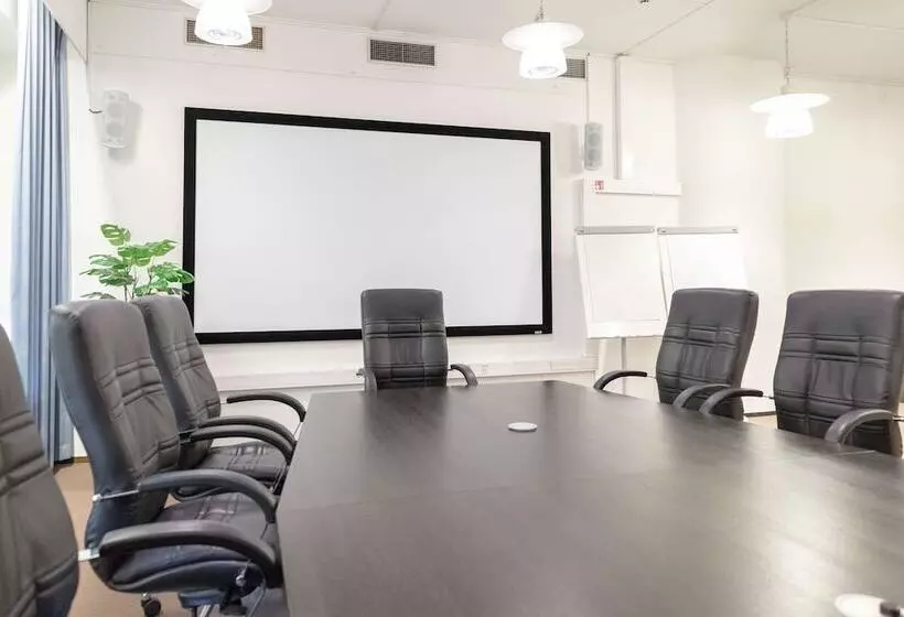 هتل Scandic Aulanko