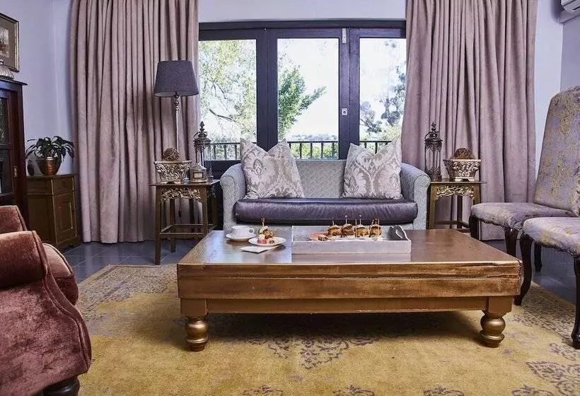 בית מלון כפרי The Devon Valley