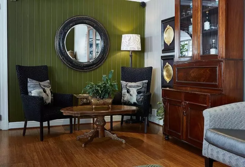 בית מלון כפרי The Devon Valley