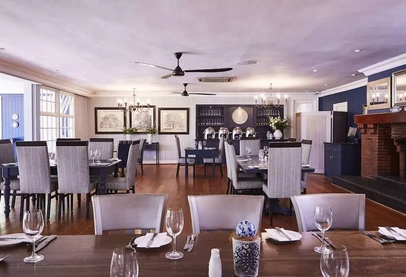 בית מלון כפרי The Devon Valley