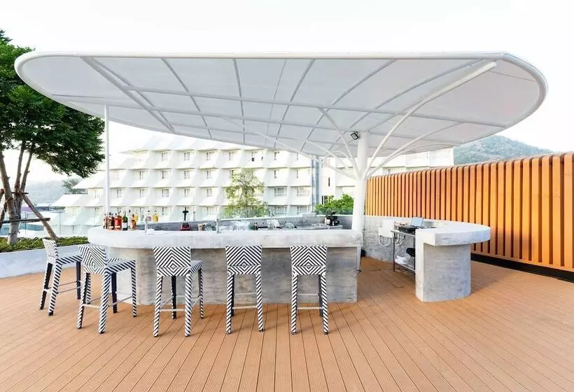 Resort Andaman Embrace Patong