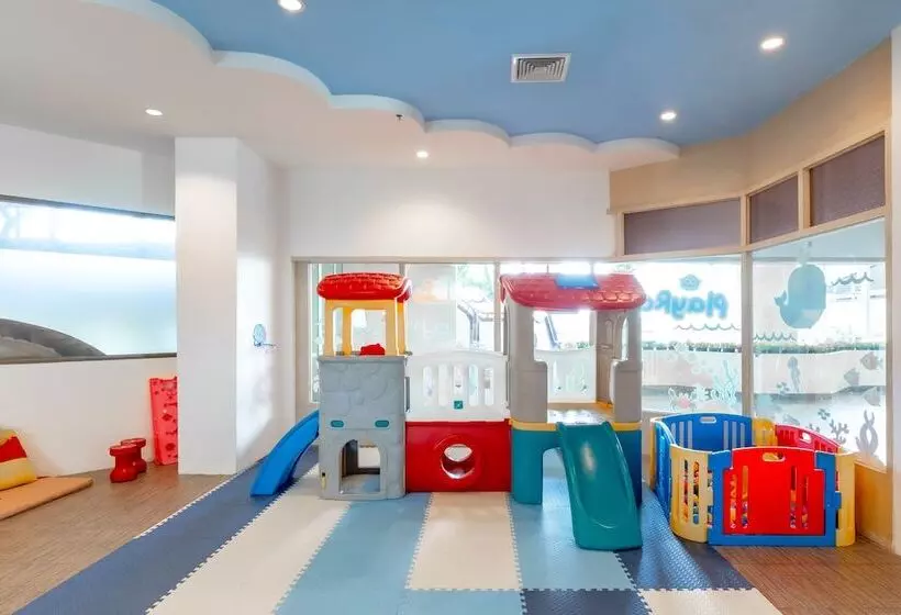 Resort Andaman Embrace Patong