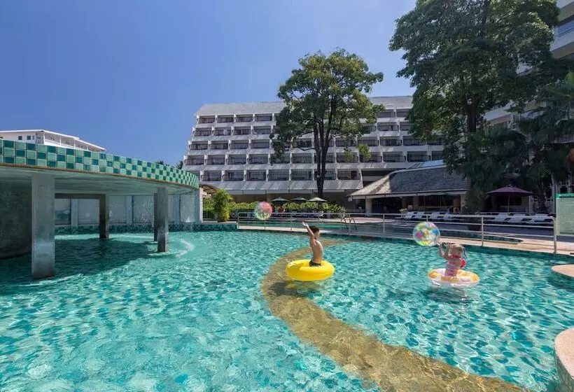 Resort Andaman Embrace Patong