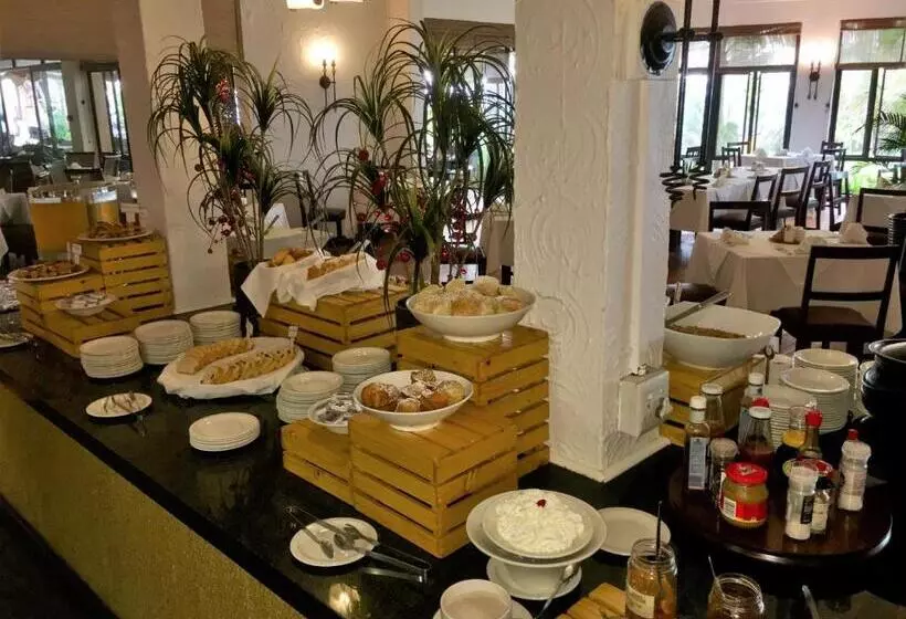 Salt Rock Hotel And Beach Resort