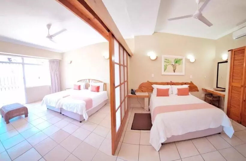 Salt Rock Hotel And Beach Resort