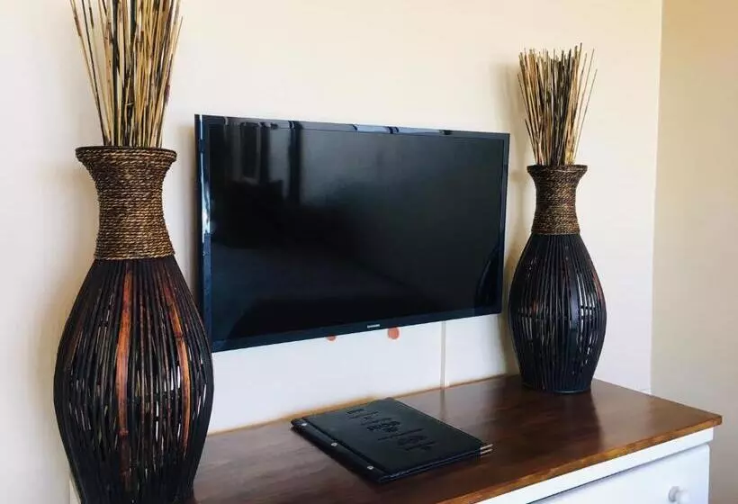 Salt Rock Hotel And Beach Resort