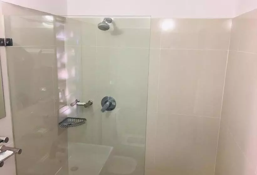 Salt Rock Hotel And Beach Resort