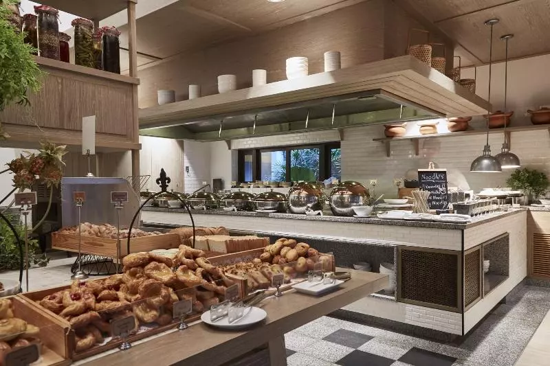 Woodlands Hotel And Resort Pattaya