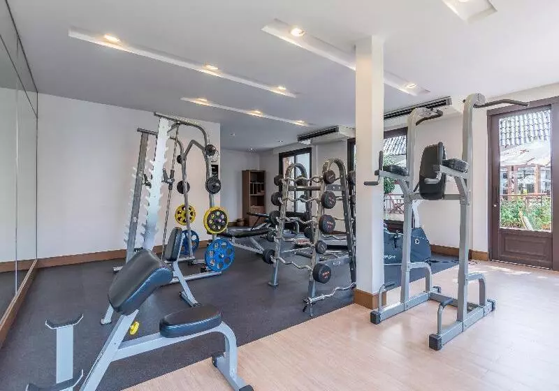 Woodlands Hotel And Resort Pattaya