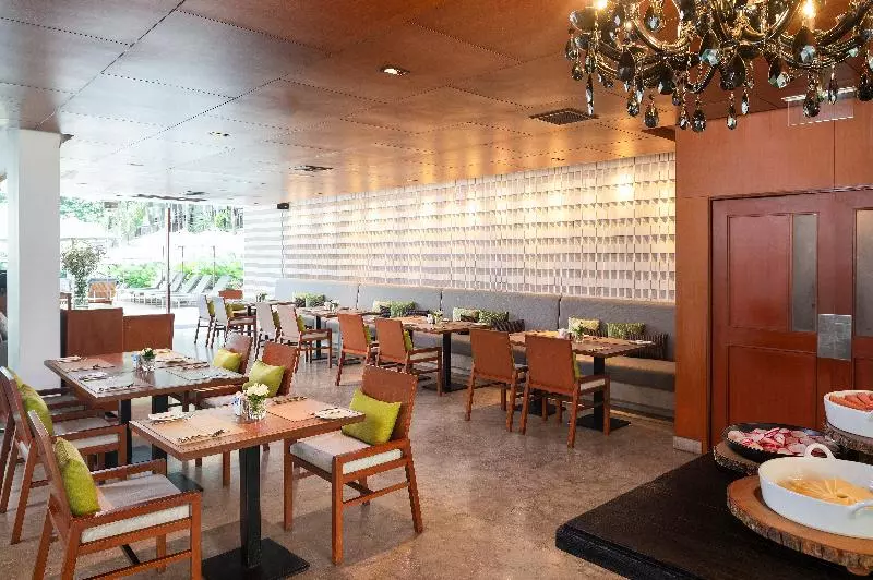 Woodlands Hotel And Resort Pattaya