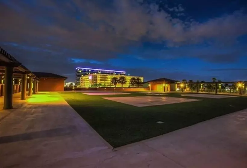 Alexis Park All Suite Resort