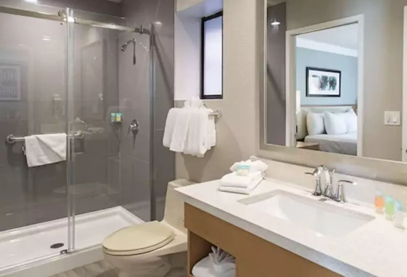 Alexis Park All Suite Resort