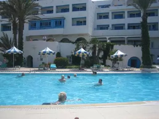 Otel Abou Nawas Nejma