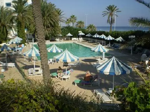 Otel Abou Nawas Nejma