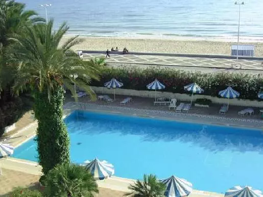 Otel Abou Nawas Nejma