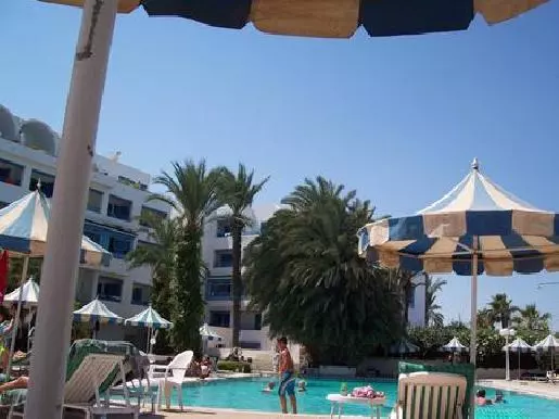 Otel Abou Nawas Nejma