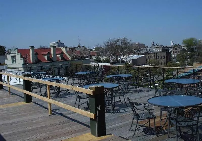 فندق The Ansonborough