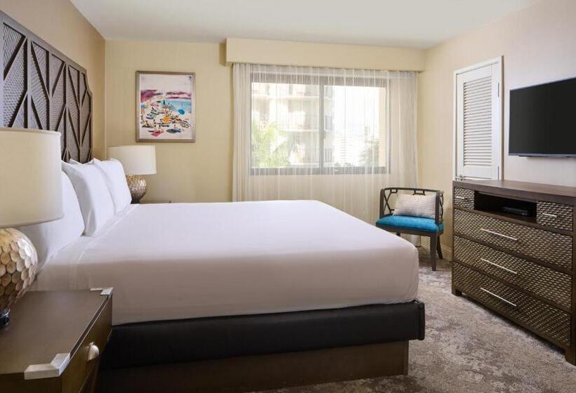 فندق Aston Waikiki Beach Tower