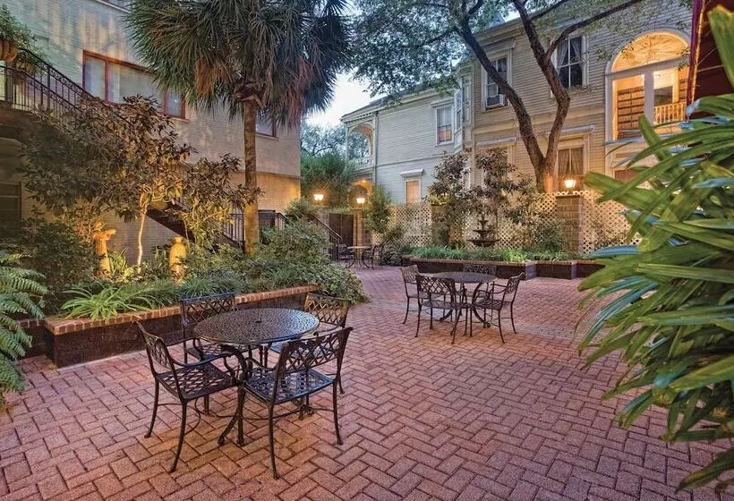 فندق Club Wyndham Avenue Plaza