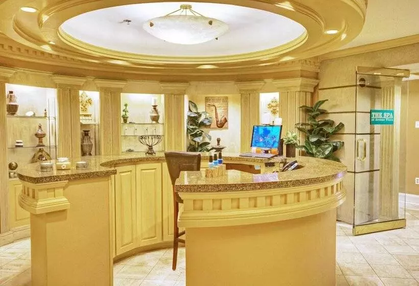 فندق Club Wyndham Avenue Plaza