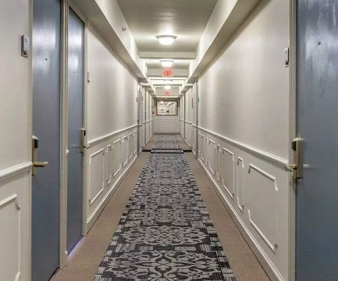 فندق Club Wyndham Avenue Plaza