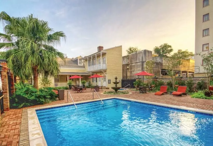 فندق Club Wyndham Avenue Plaza