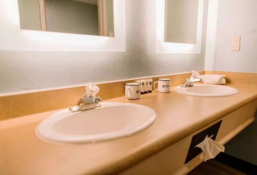 Maverick Hotel Eugene Near University, Ascend Hotel Collection