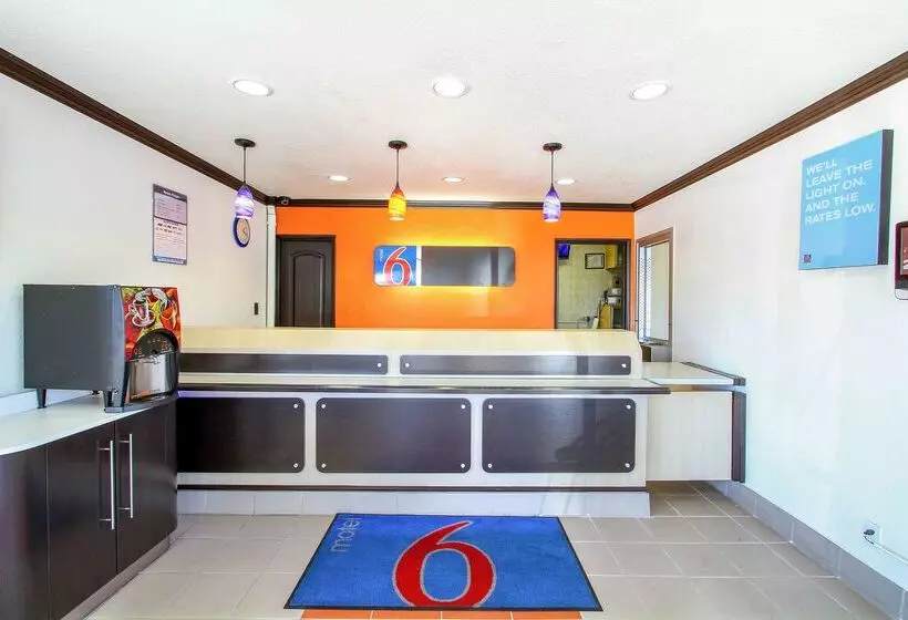 Motel 6 San Diego, Ca Airport Harbor