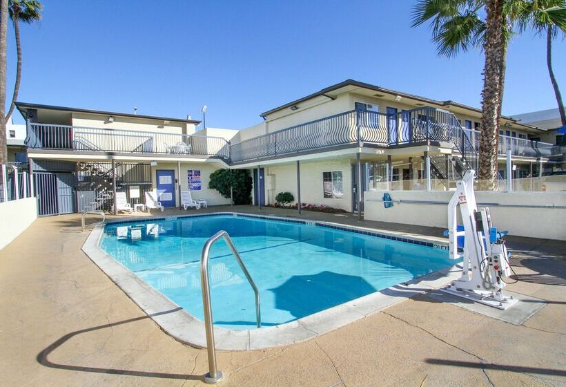 Motel 6 San Diego, Ca Airport Harbor