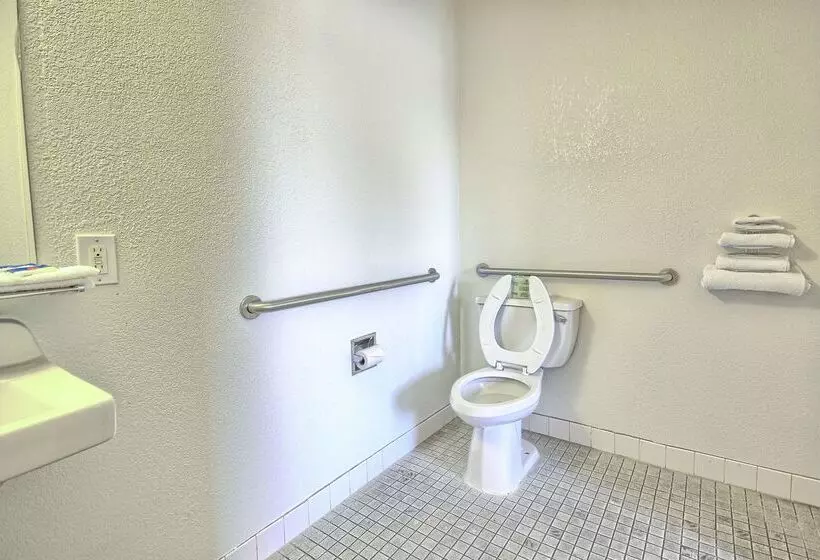 Motel 6fresno, Ca  Blackstone South