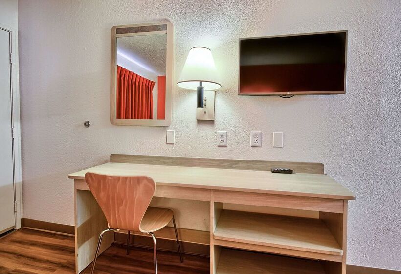 Motel 6fresno, Ca Blackstone South