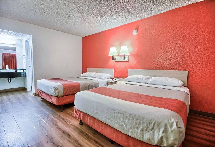 Motel 6fresno, Ca Blackstone South