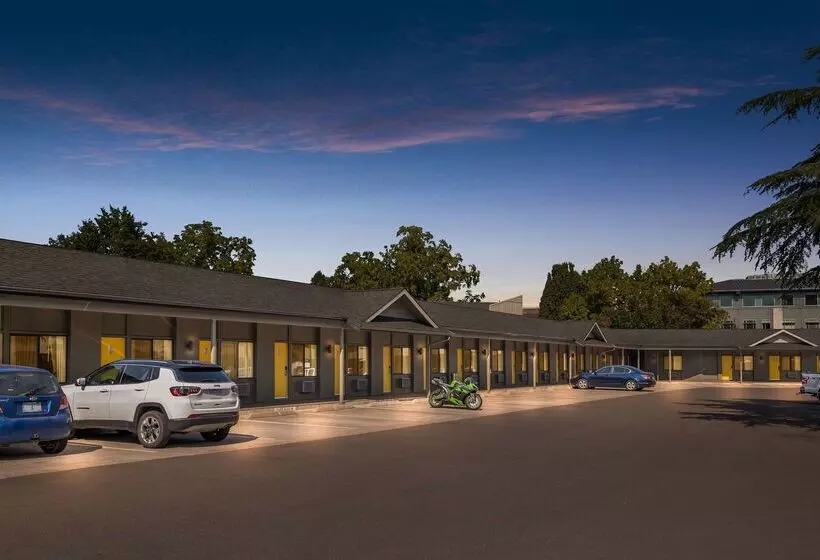 Best Western New Oregon Motel
