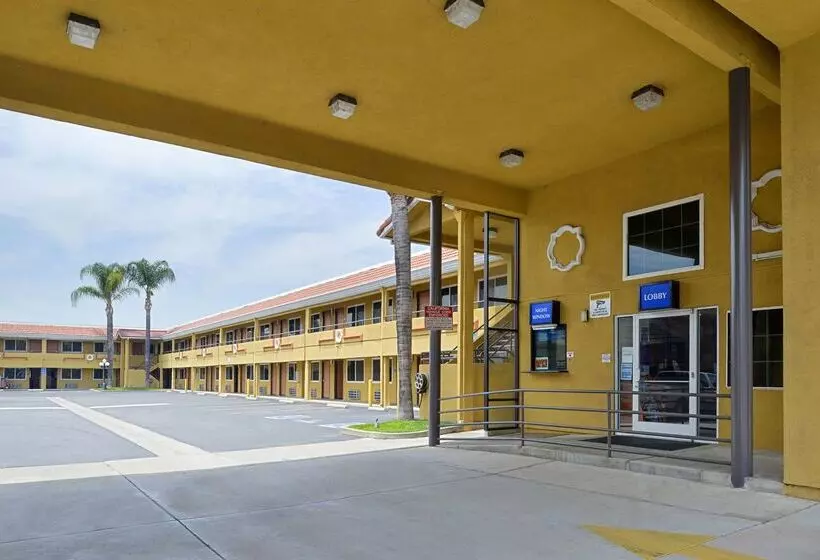 فندق Americas Best Value Inn   Azusa/pasadena