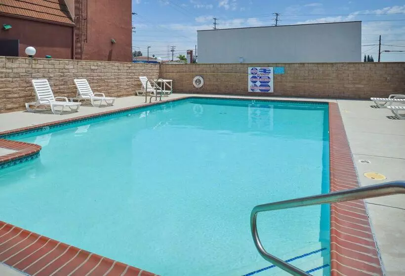 فندق Americas Best Value Inn   Azusa/pasadena