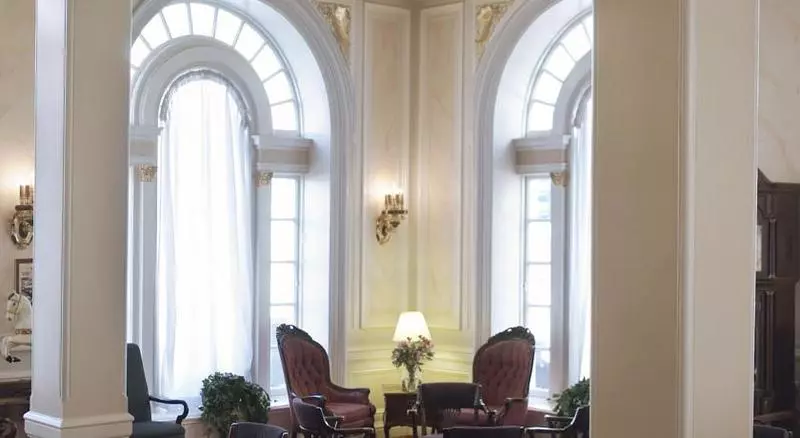 فندق Beresford Arms