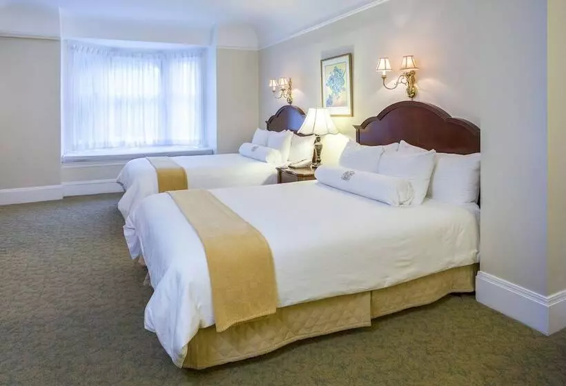 فندق Beresford Arms